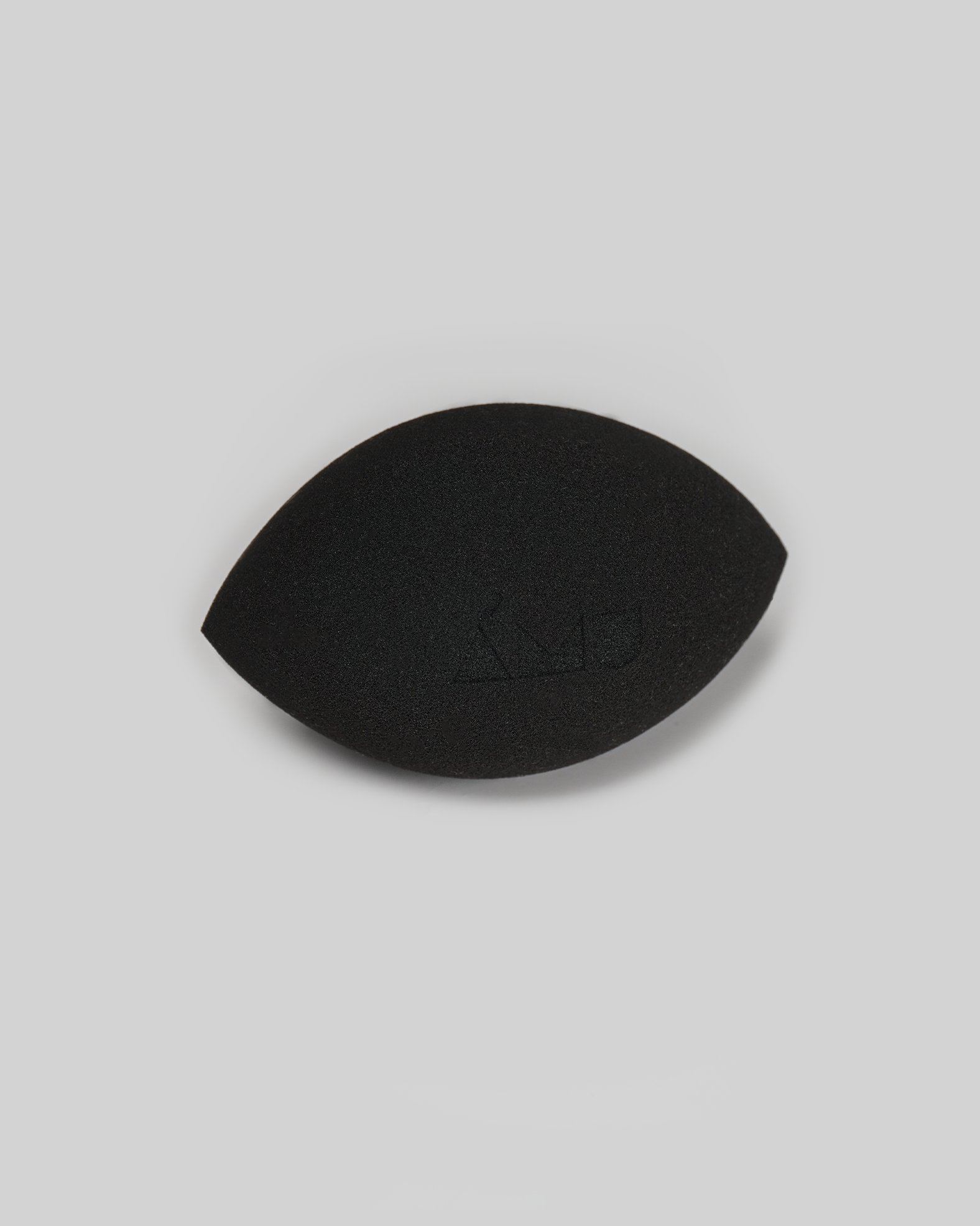 ÁMU  BLENDER BLACK
