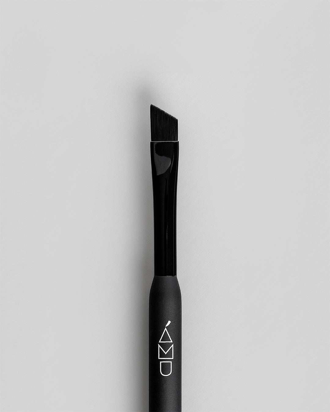 EYE LINER
